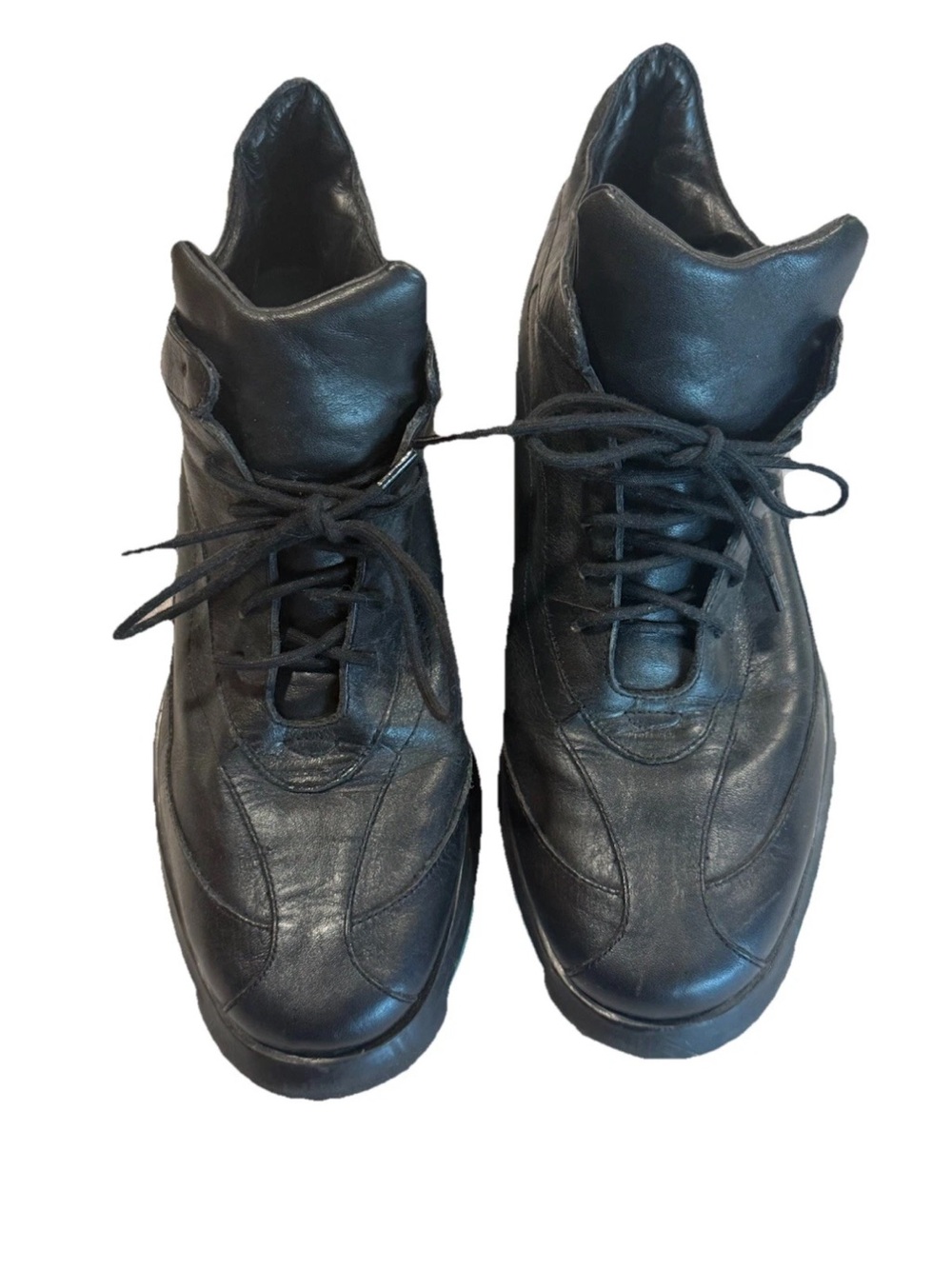 Vintage BCBG Leather Sneakers Sz 6